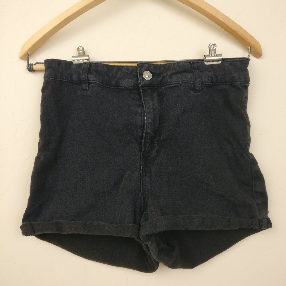High-waisted Stretchy Denim Shorts